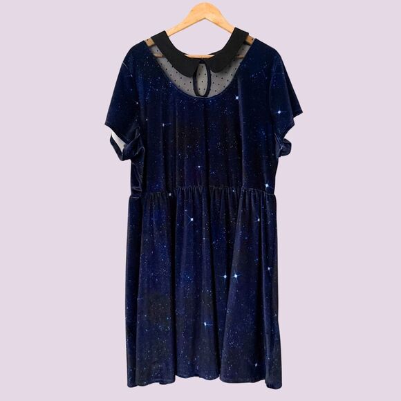 Torrid Womens BBC Dr  Who Velvet Dress Size 4 Galaxy Cosplay - Picture 1 of 9